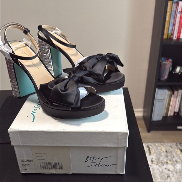 Betsey Johnson Black Heels with Cross-Strap Design - Picture 1 of 4